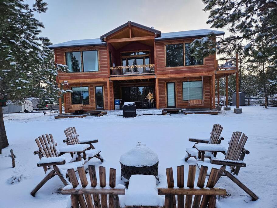 Beautiful Riverfront Near Mt Bachelor With Hot Tub Bend Εξωτερικό φωτογραφία